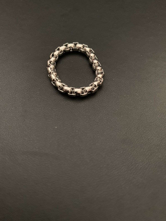 Owen Men's Band Ring