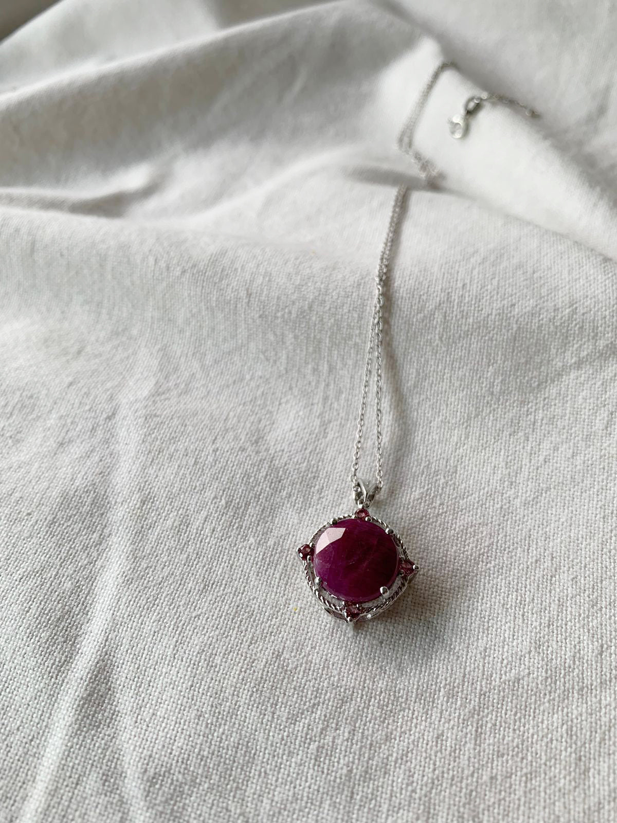 Ruby   Necklace