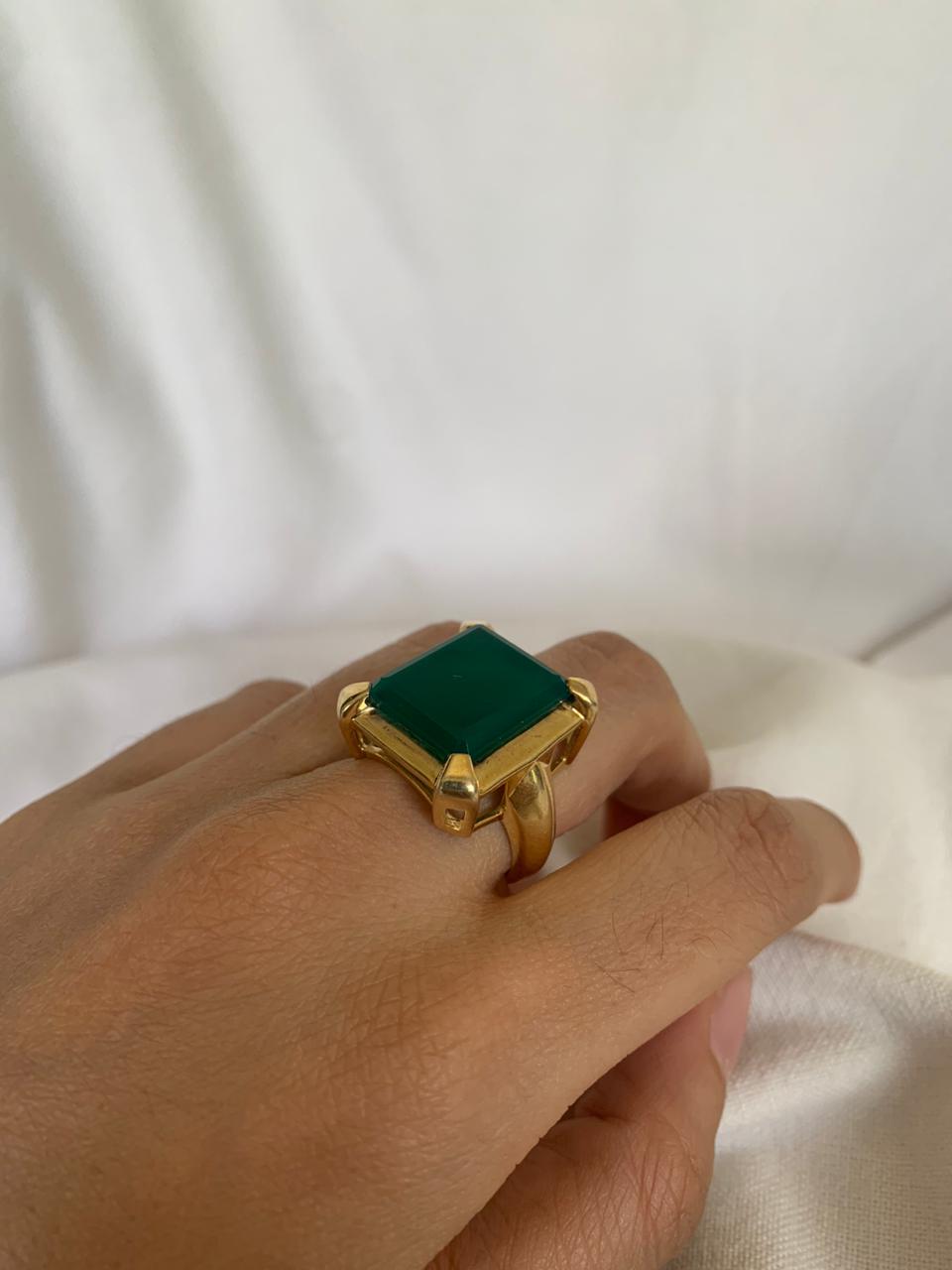 Unisex Modern 12mm Silver Emerald Gemstone Ring at Rs 2000 in Jaipur