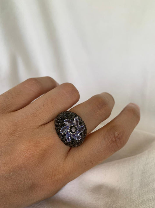 December Birthstone Tanzanite Gemstone Cluster Ring .