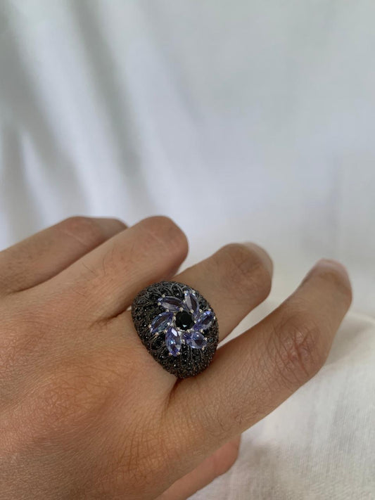 December Birthstone Tanzanite Gemstone Cluster Ring .