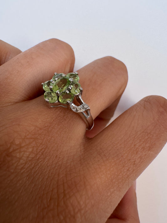 Peridot Oval Shape Ring Genuine Gemstone in 925 Sterling Silver