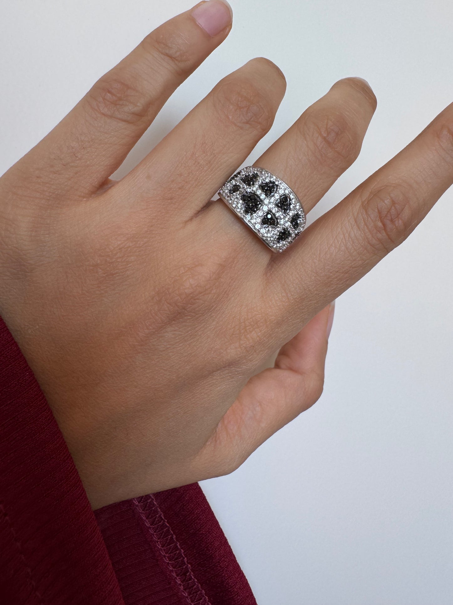 Black Spinel Round Shape Ring with White Natural Zircon Round Genuine Gemstone in 925 Sterling Silver