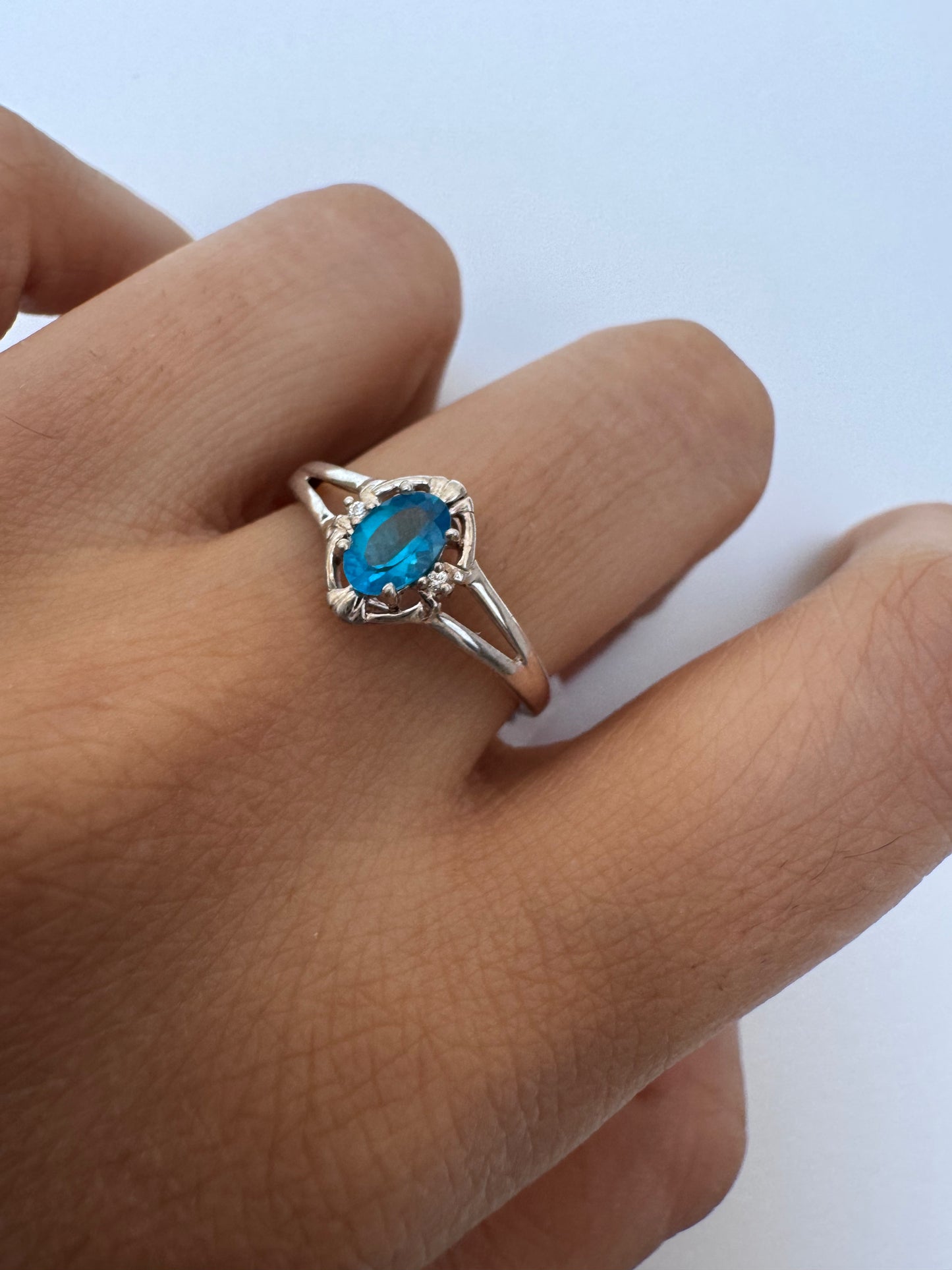 Neon Apatite Oval Shape Ring with White Topaz Round Genuine Gemstone in 925 Sterling Silver