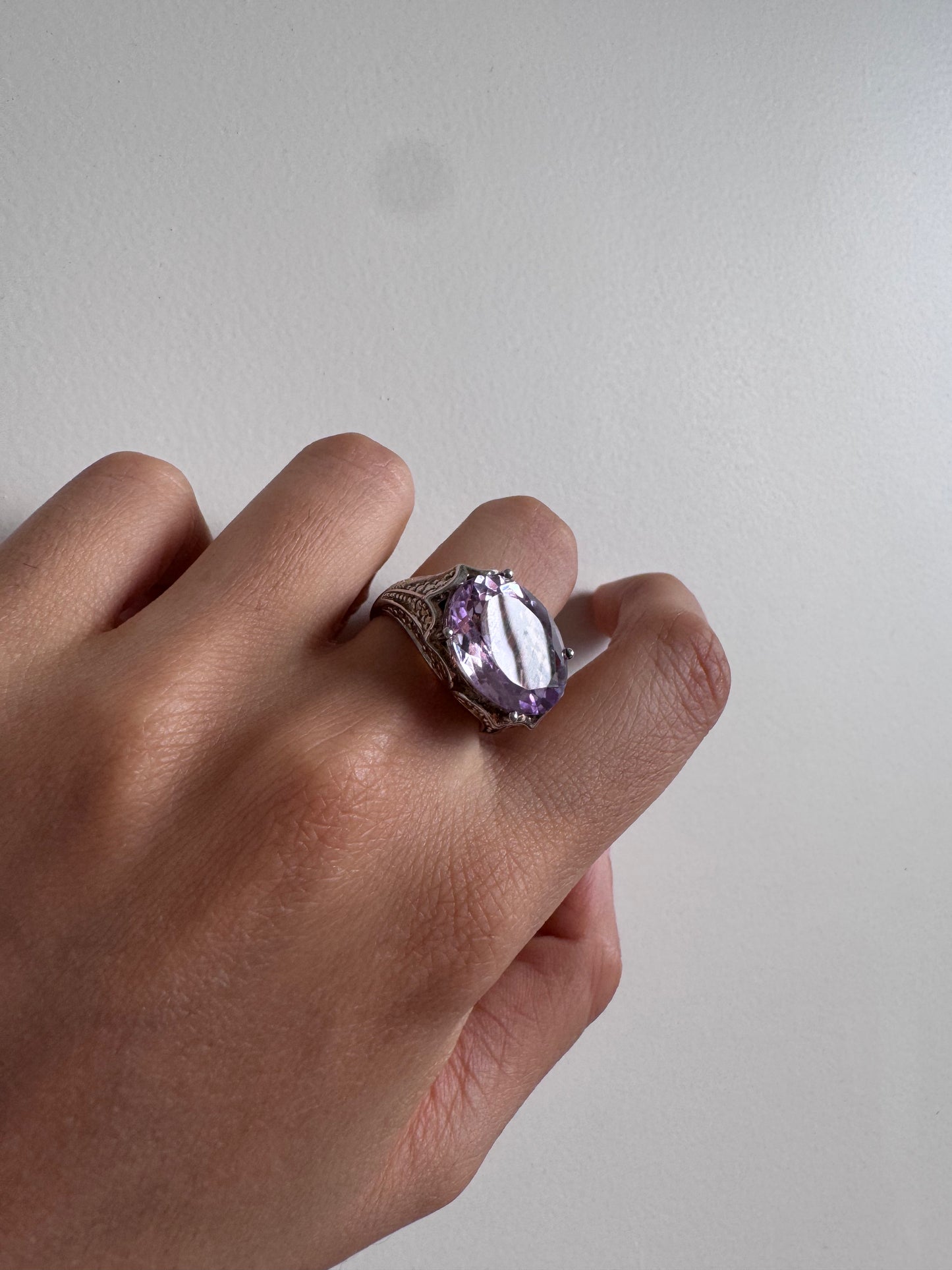 Amethyst Oval Shape Ring Genuine Gemstone in 925 Sterling Silver