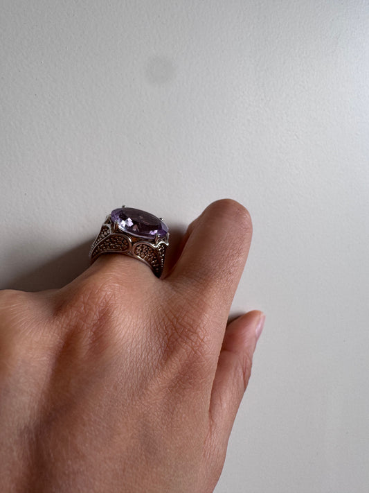 Amethyst Oval Shape Ring Genuine Gemstone in 925 Sterling Silver