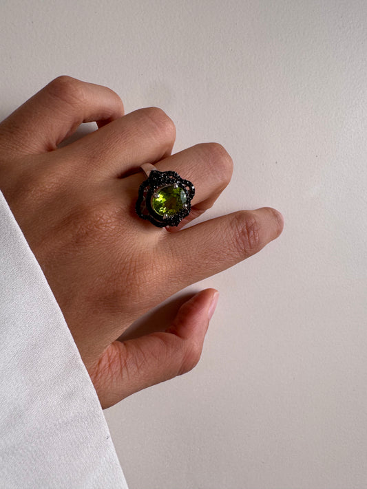 Peridot Oval Shape Ring with Black Spinel Round Genuine Gemstone in 925 Sterling Silver