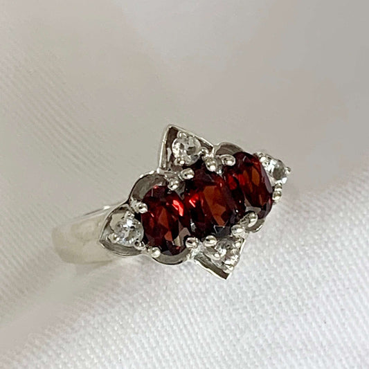 Cluster 1.71 Ctw Red Garnet Women Crown Ring