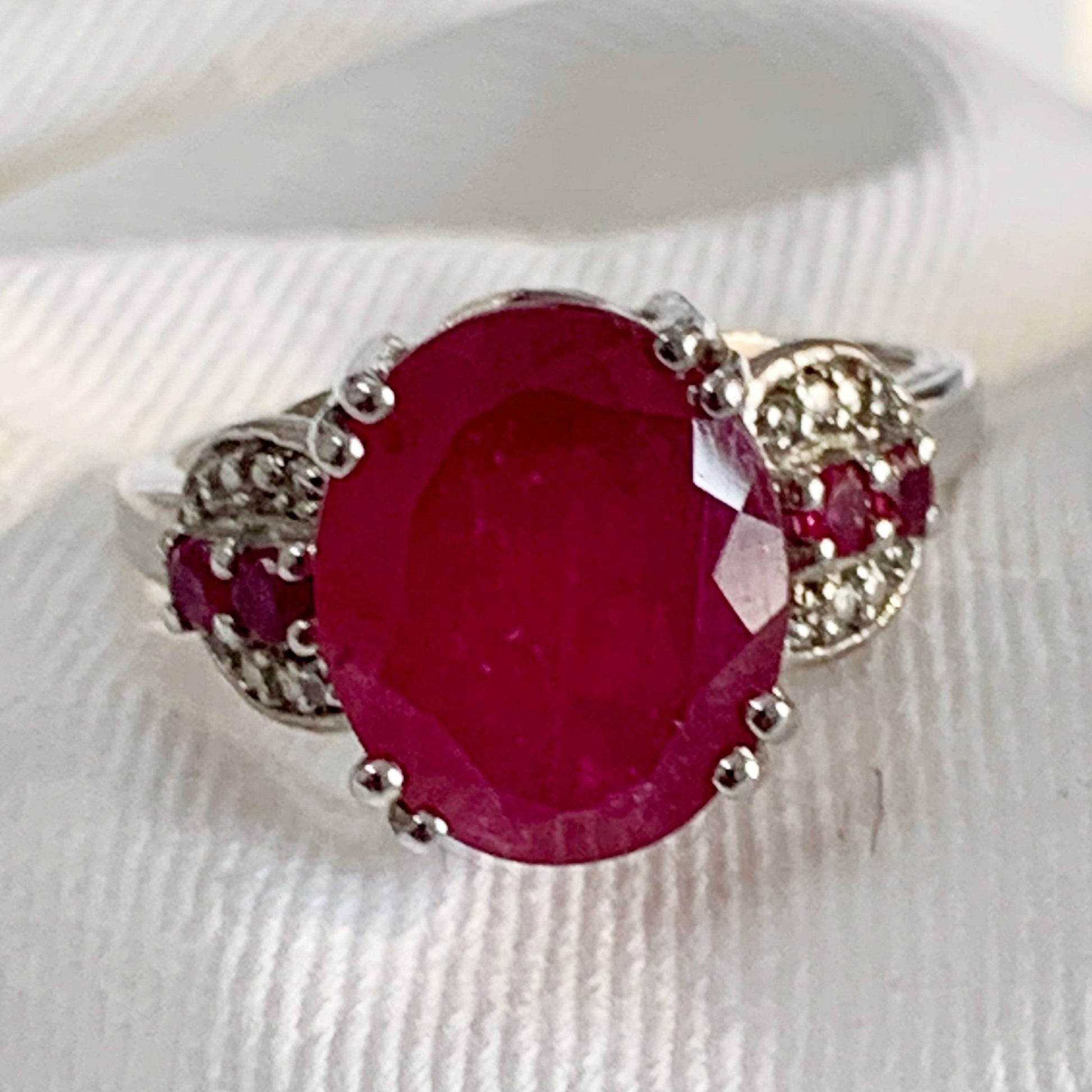 925 Sterling Silver 6.46 Ctw Natural Ruby Solitaire Accents Women Wedding Ring