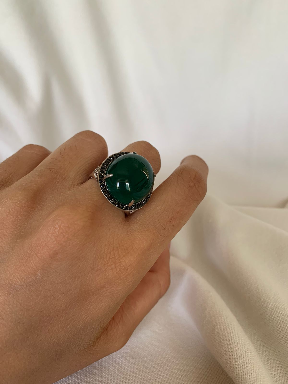 Green Onyx Gemstone Cluster Ring .