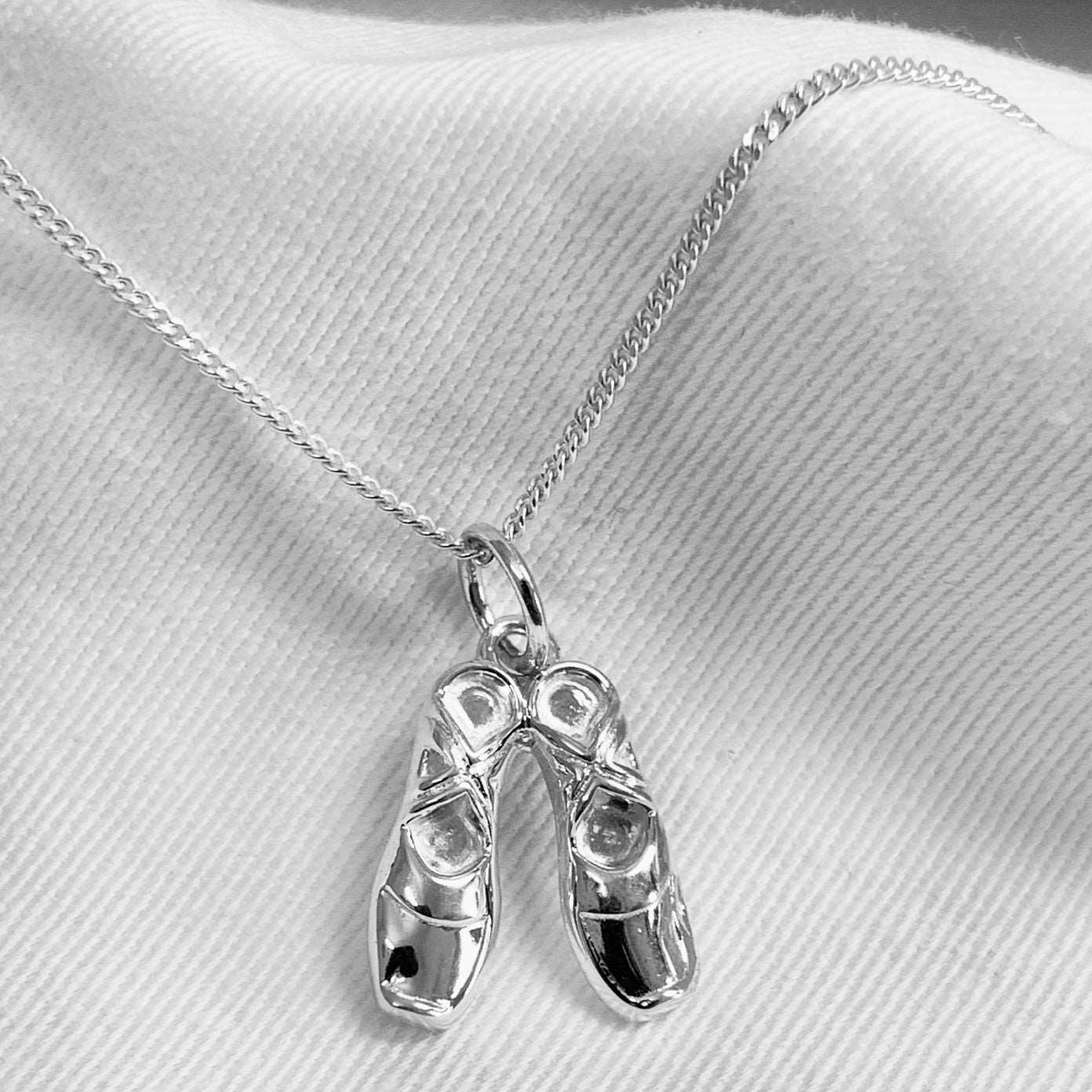 925 Sterling Silver Girls Shoe Pendant Chain Necklace