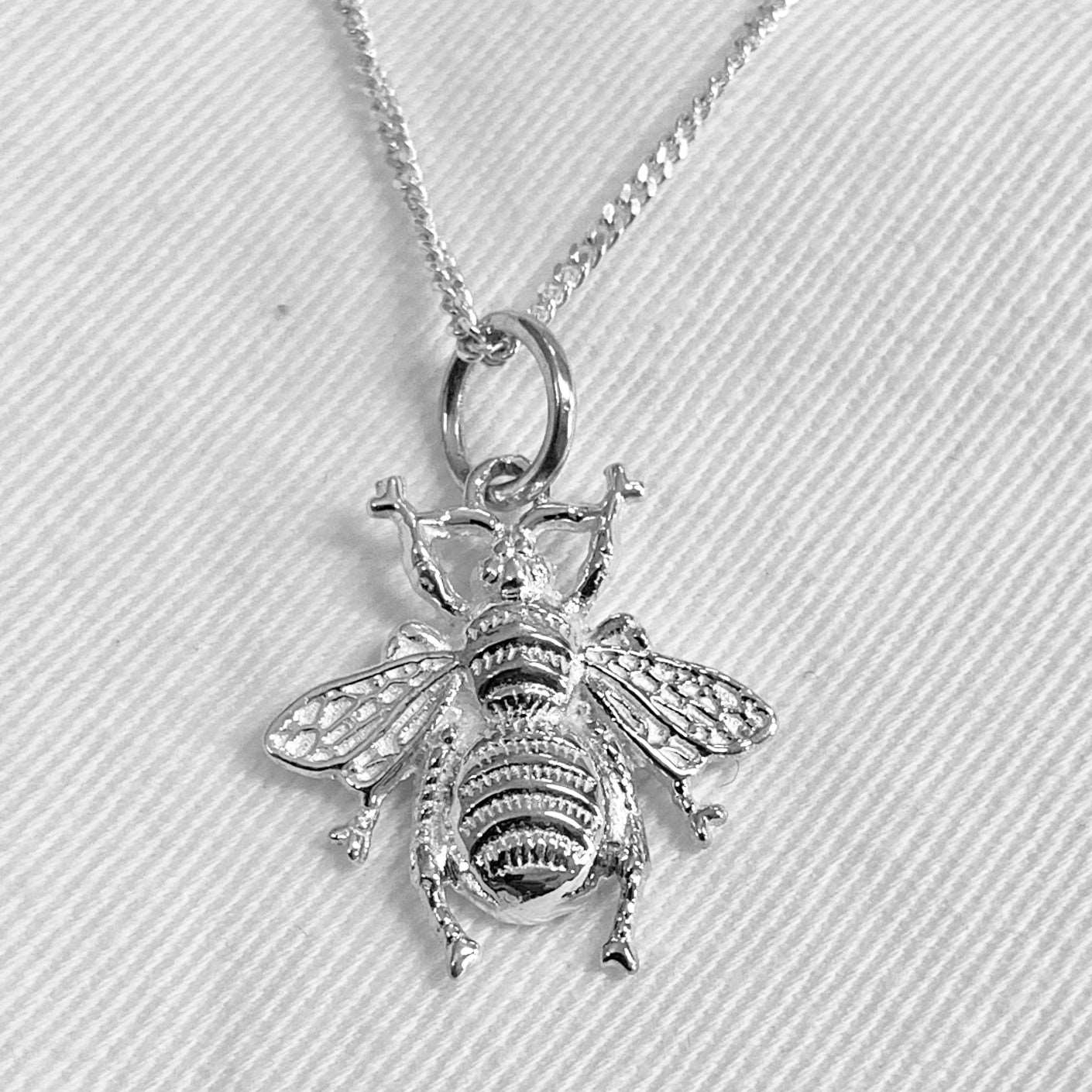 925 Sterling Silver BEE Pendant Chain Necklace Insects Lover