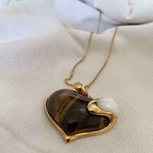 Zori Heart Necklace .